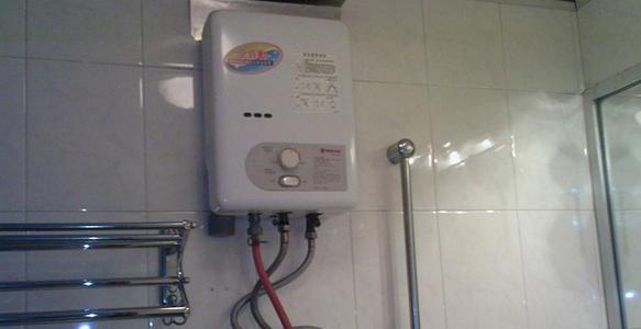 ȼ���ˮ�����c����ʲôԭ��