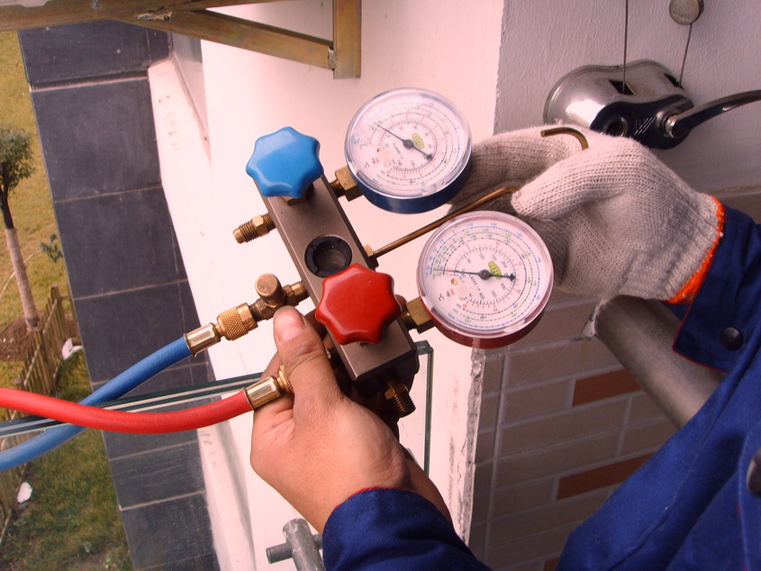 壓縮機(jī)頻繁啟動(dòng)是什么原因