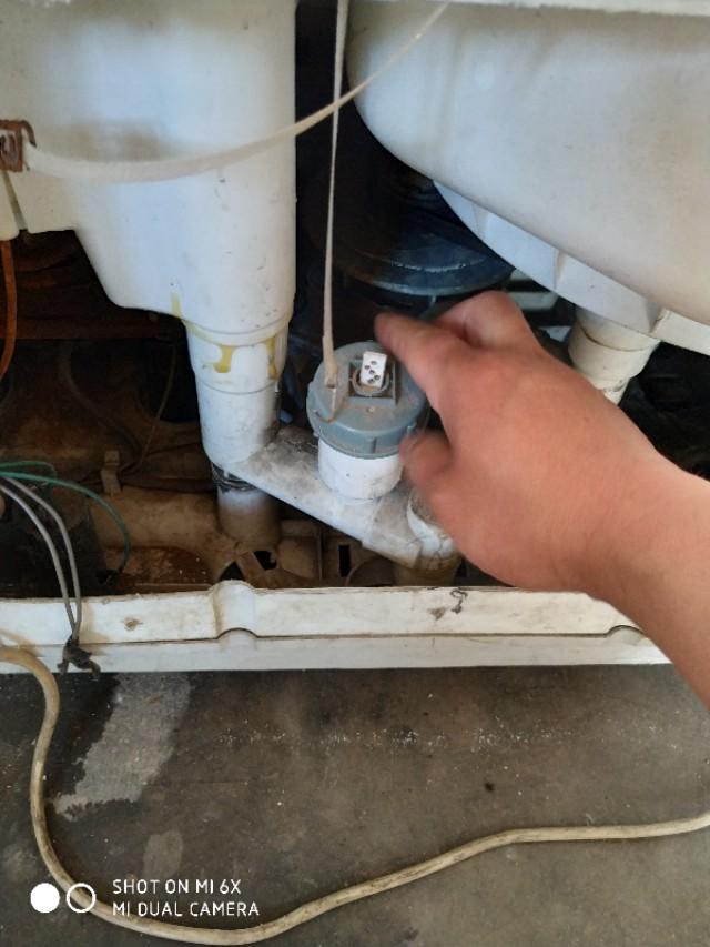雙桶洗衣機(jī)洗衣時(shí)排水怎么辦