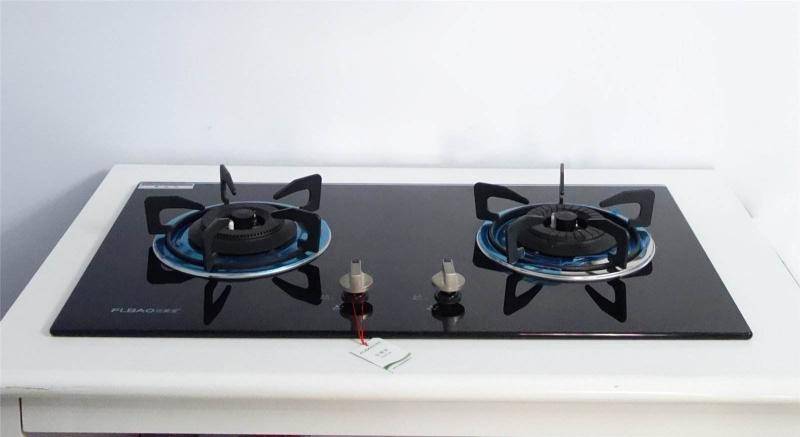 安裝灶具需要注意什么