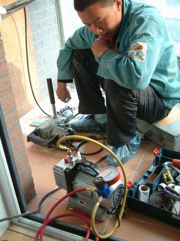 換壓縮機(jī)注意什么