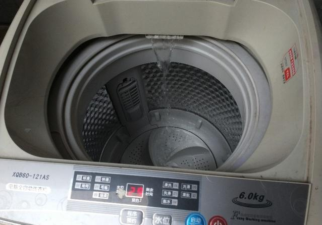 洗衣機(jī)通電后沒反應(yīng)怎么辦